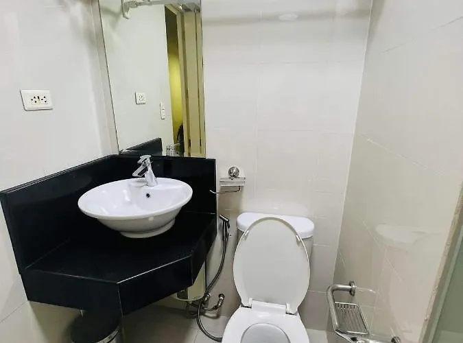 Vevilyn Condotel *